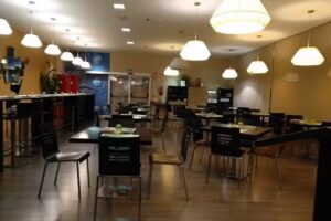 Cafeter&iacute;a Restaurante Bamb&uacute;