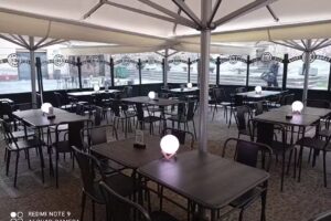 Cafeter&iacute;a Restaurante Bari