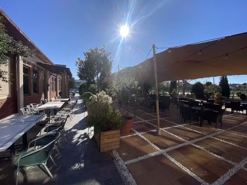 Cafeter&iacute;a-Restaurante La Hacienda de La LLorea Golf