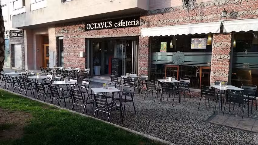 Cafeter&iacute;a restaurante Octavus