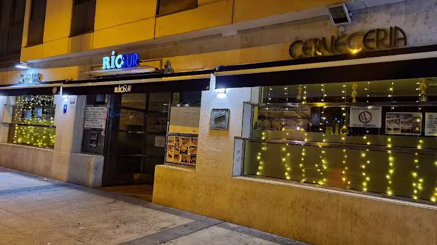 Cafeter&iacute;a R&iacute;o Sur