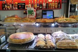 Cafeter&iacute;a Rojo y Negro