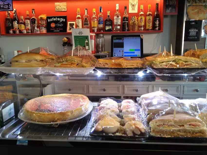 Cafeter&iacute;a Rojo y Negro