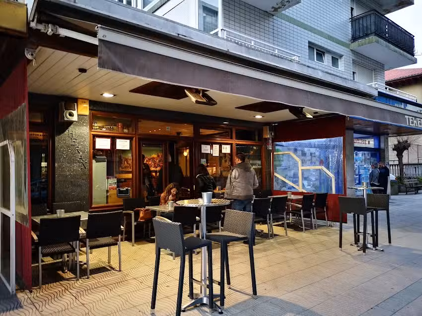 Cafeter&iacute;a Teher&aacute;n