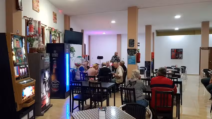 Cafeter&iacute;a Yeleta