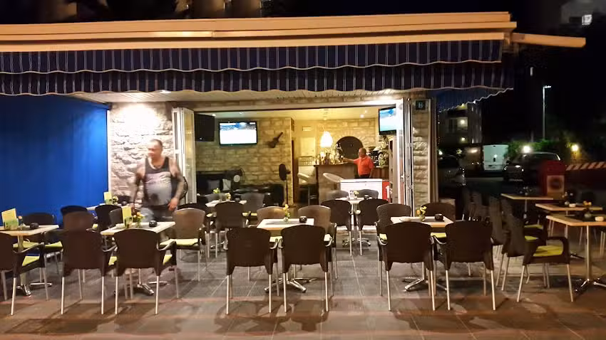 Cafeter&iacute;a Zurich