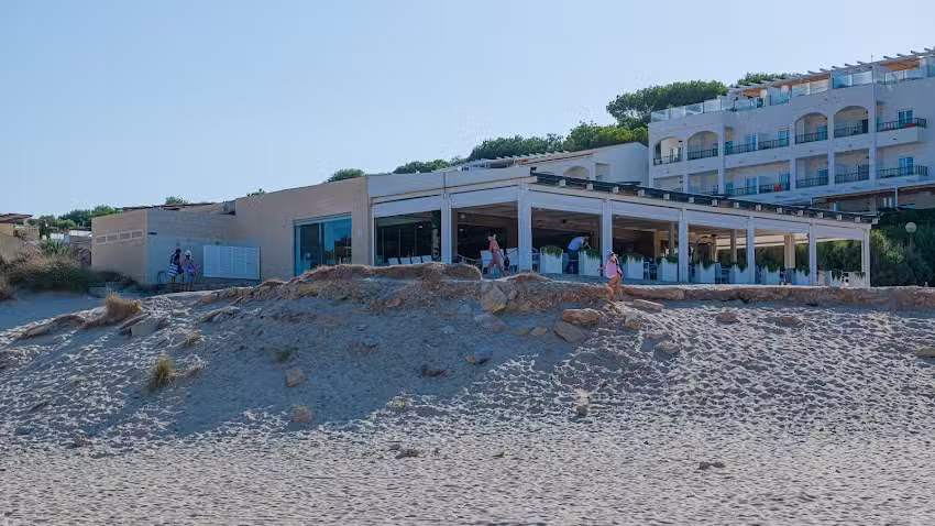 Cala Mesquida Beach Bar