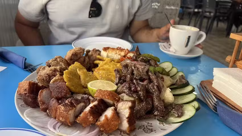 Calala Bar