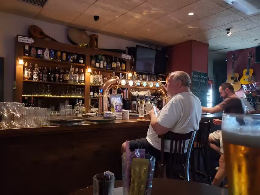 Campbell&rsquo;s Bar & Restaurant