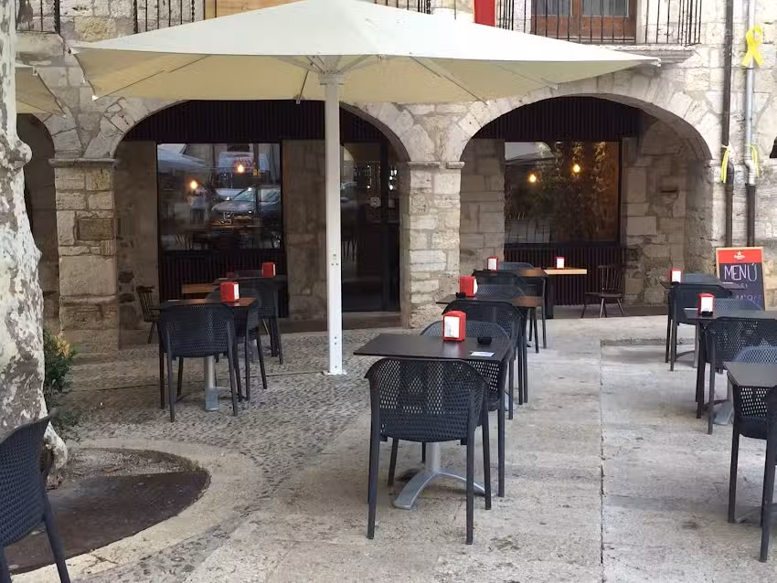 Can Cintet | Besal&uacute;