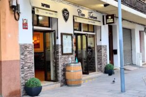 CAN TABARES TAPERIA RESTAURANT