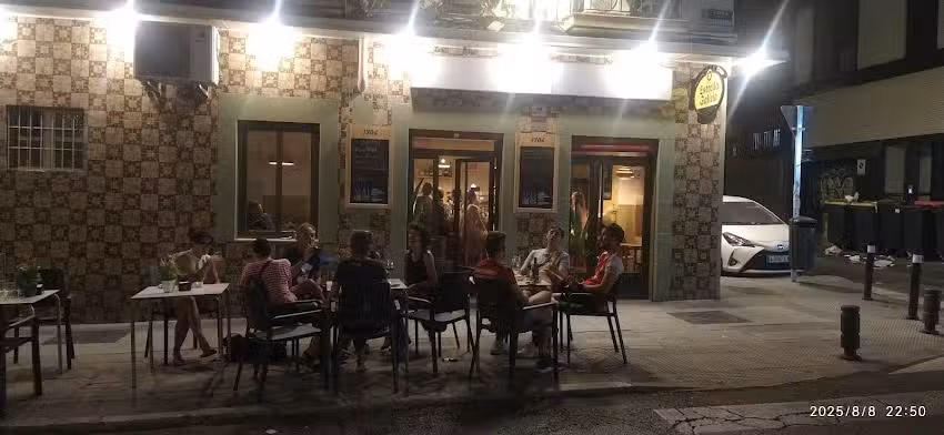 CA&Ntilde;AS Y BARRIO