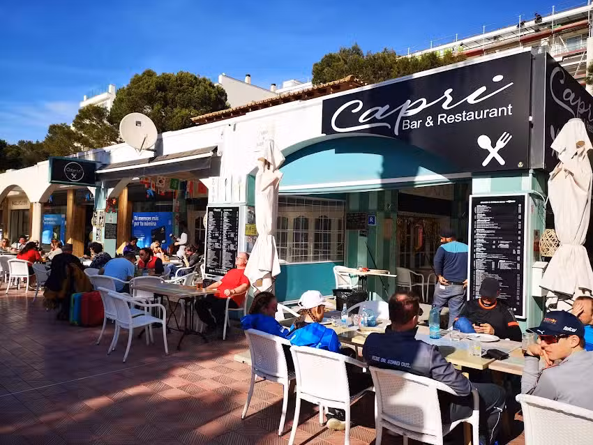 Capri bar & restaurant