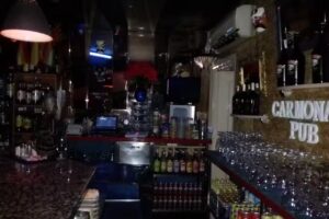 CARMONA,S PUB COPAS.