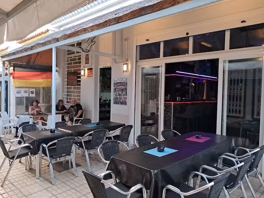 Caro,s Tenne Feiern mit Freunden