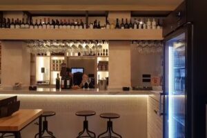 Casa &Aacute;ngeles Taberna-Ultramarinos &ndash; Navas