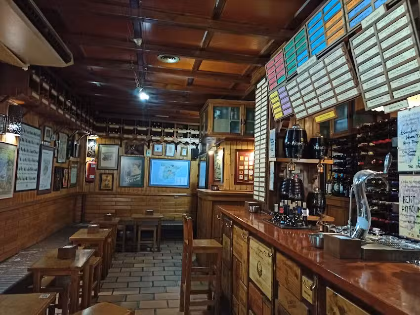 Casa de Vinos &laquo;La Brujidera&raquo;