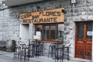 Casa Flores (Canfranc-Estaci&oacute;n)