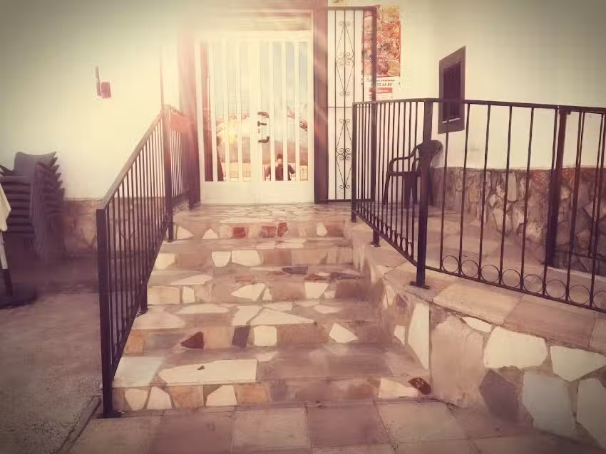 Casa Julio y Cati (Bar, sal&oacute;n)