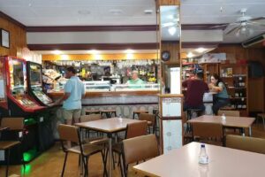 Casa Miguel BAR&bull;RESTAURANTE.