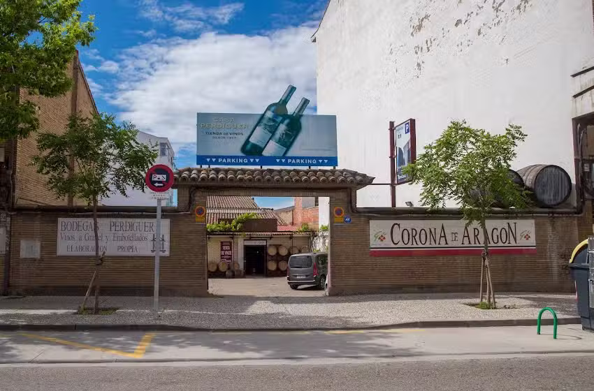Casa Perdiguer (Santa Isabel) &ndash; Tienda de Vinos y Licores