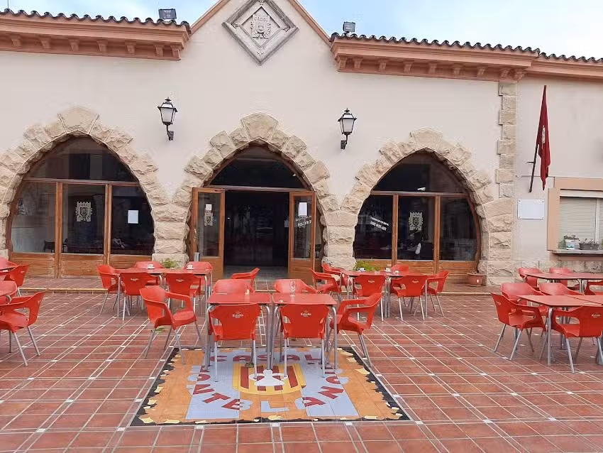 Casal Montblanqu&iacute; Serveis SL