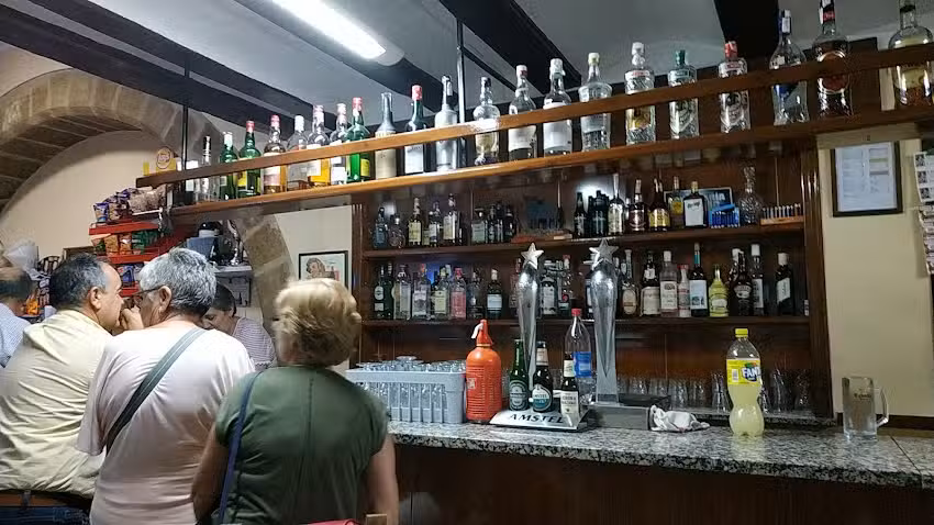 Casino Bar Tapas Restaurante