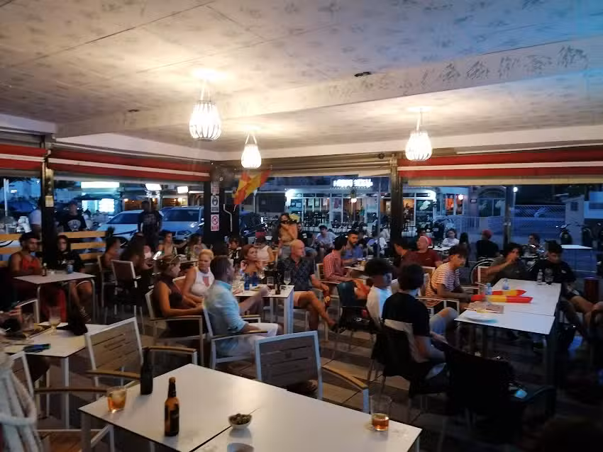 CATORZE TAPAS & COCKTAILS