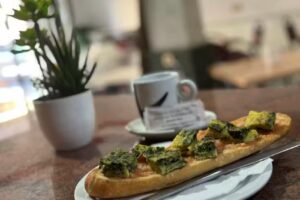 Central Snack &ndash; Bar