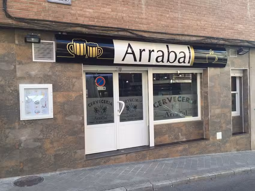 Cervecer&iacute;a Arrabal