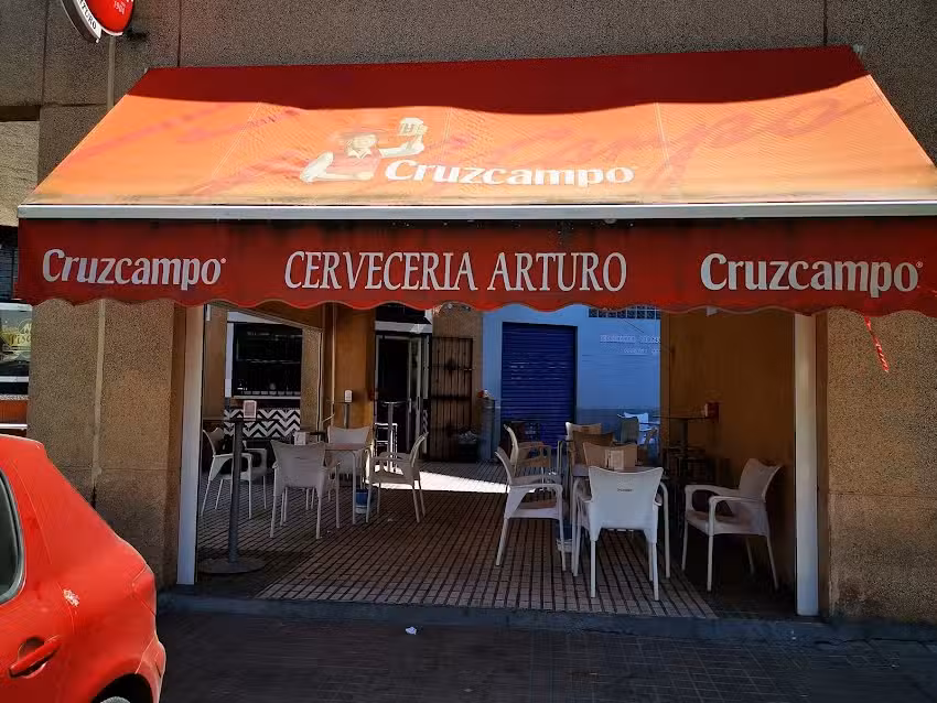 CERVECER&Iacute;A ARTURO