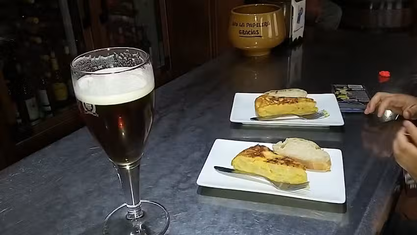 CERVECER&Iacute;A BAR CALVO