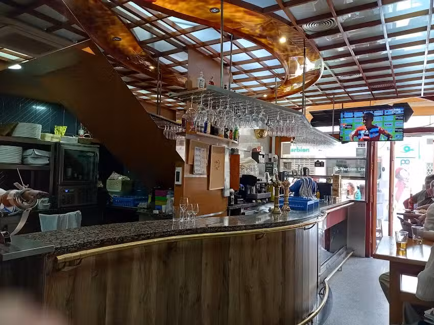 Cervecer&iacute;a Barriles