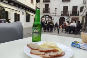 Cervecería Bocatería Bar La Bóveda