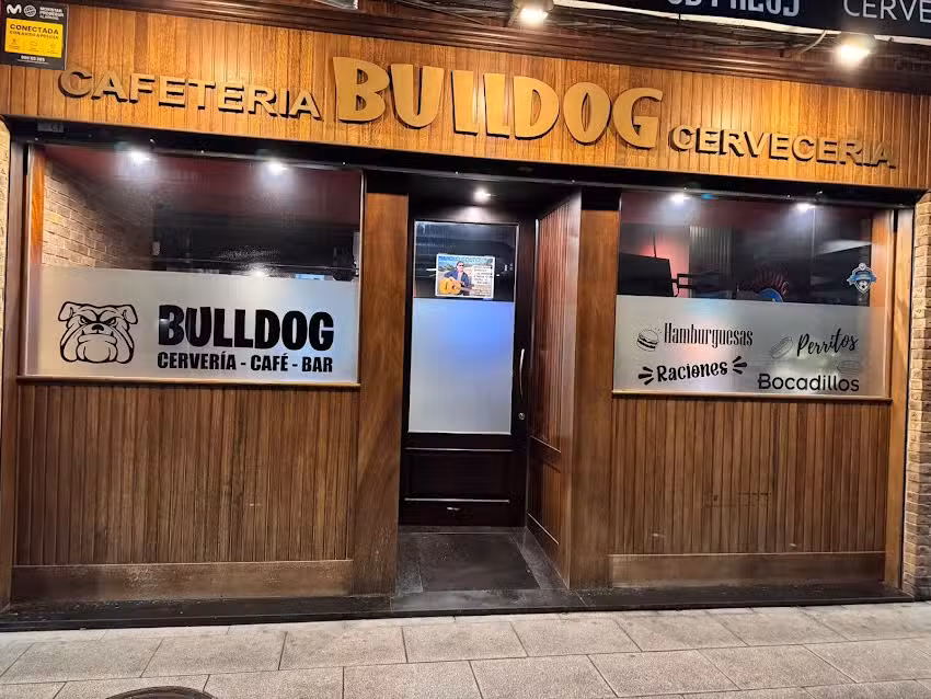 Cervecer&iacute;a Bulldog