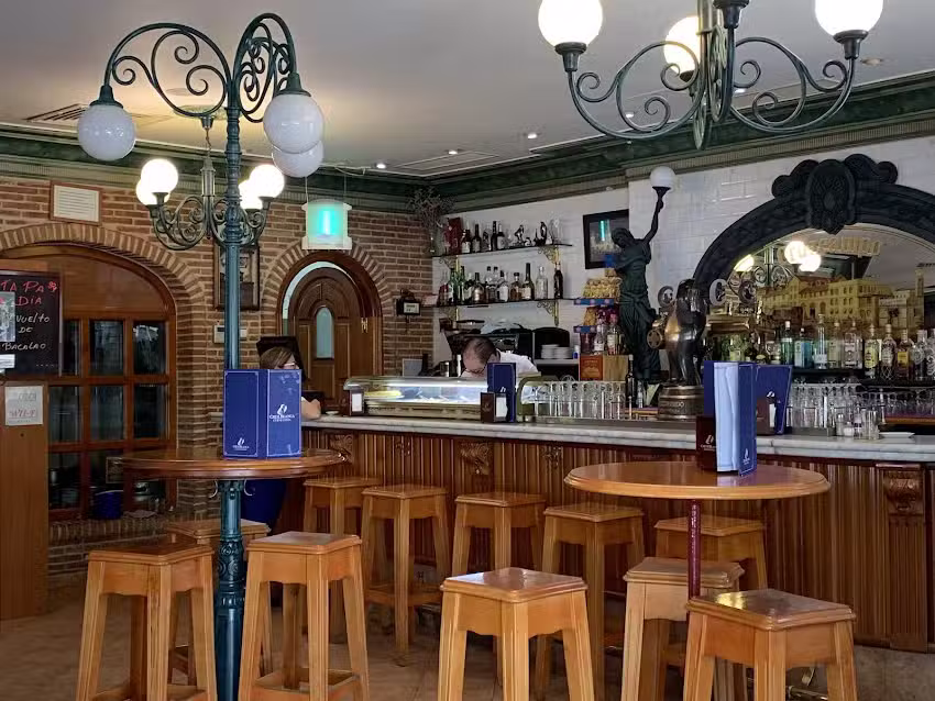 Cervecer&iacute;a Cruz Blanca