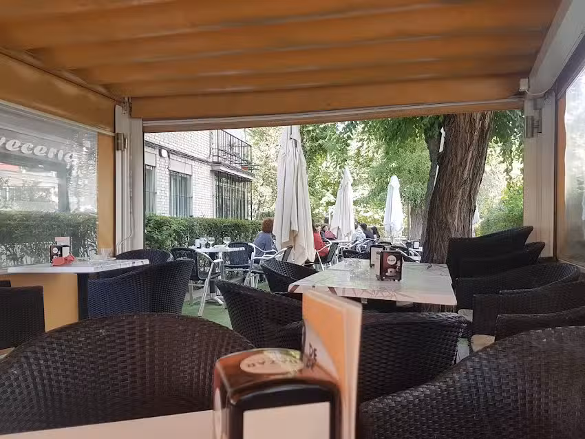 Cervecer&iacute;a El 9