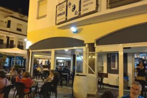 Cervecer&iacute;a El Barrio