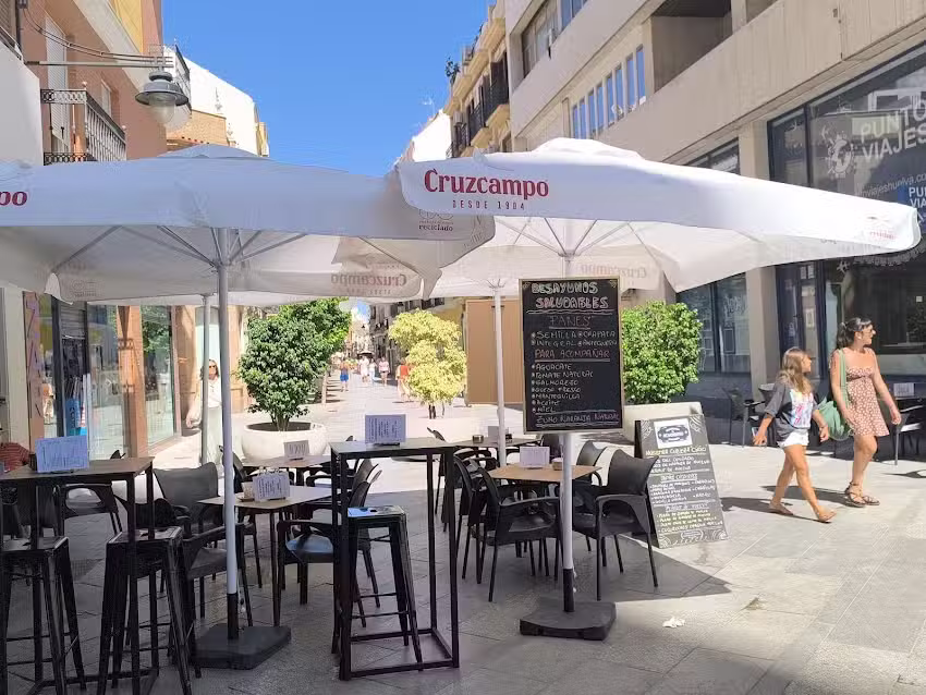 Cervecer&iacute;a el Reencuentro Cafeter&iacute;a