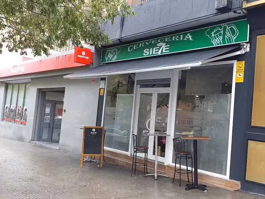 Cervecer&iacute;a El Sie7e