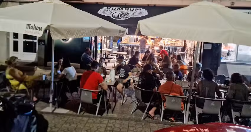 Cervecer&iacute;a Hamburgueser&iacute;a RUM RUM