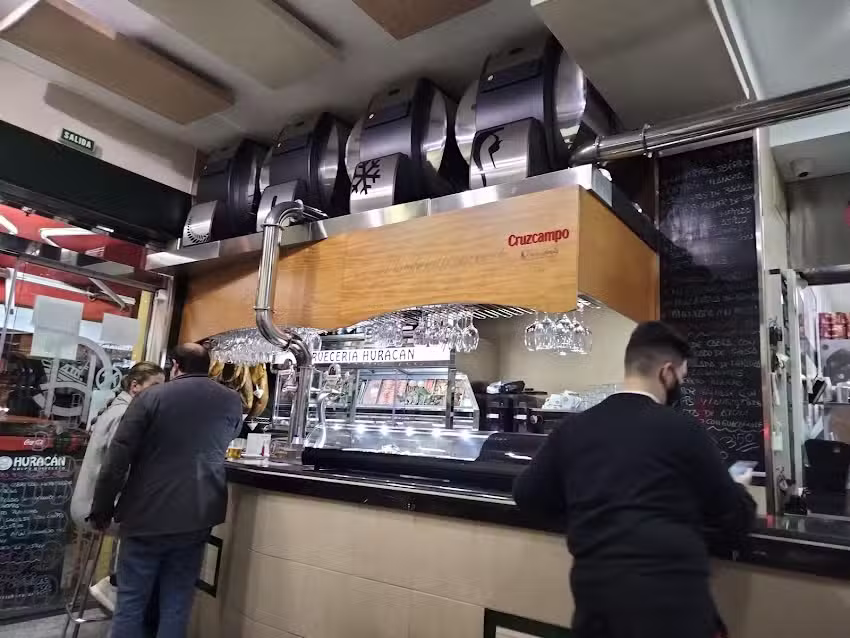 Cervecer&iacute;a Hurac&aacute;n Heli&oacute;polis