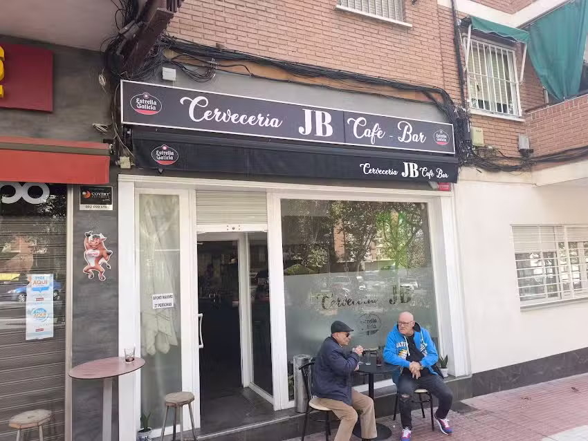 Cerveceria J.B Cafe-Bar