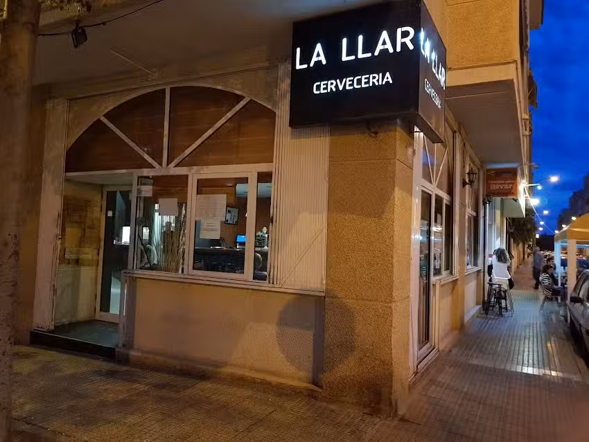 Cervecer&iacute;a La Llar