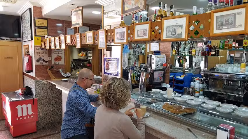 Cervecer&iacute;a La Peseta Cafeter&iacute;a Raciones