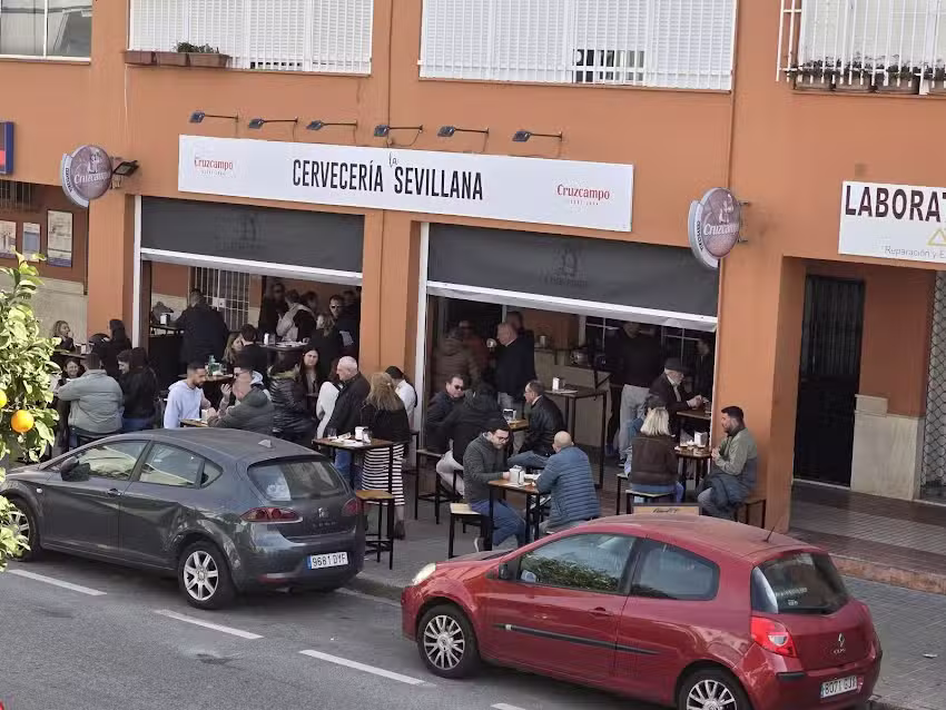Cervecer&iacute;a La Sevillana