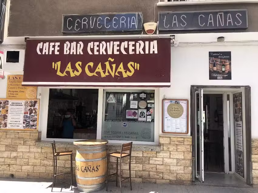 Cervecer&iacute;a Las Ca&ntilde;as