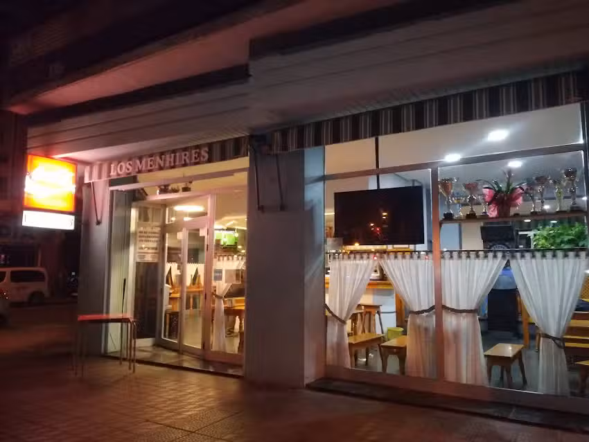 Cervecer&iacute;a Los Menhires