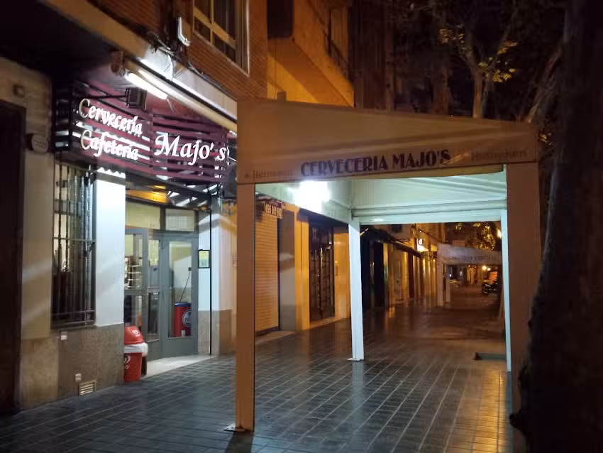 Cervecer&iacute;a Majo&rsquo;s