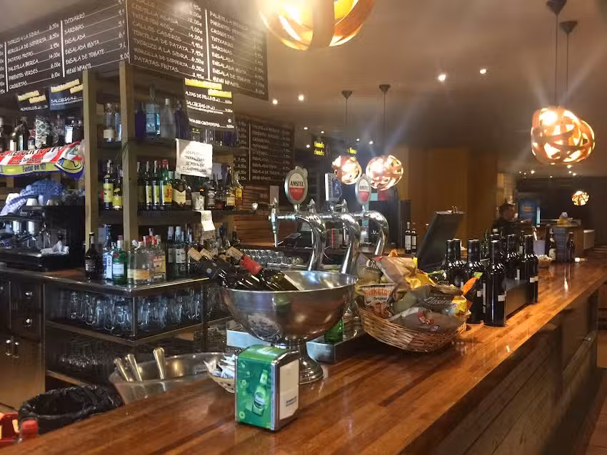 Cervecer&iacute;a Pollito Barakaldo